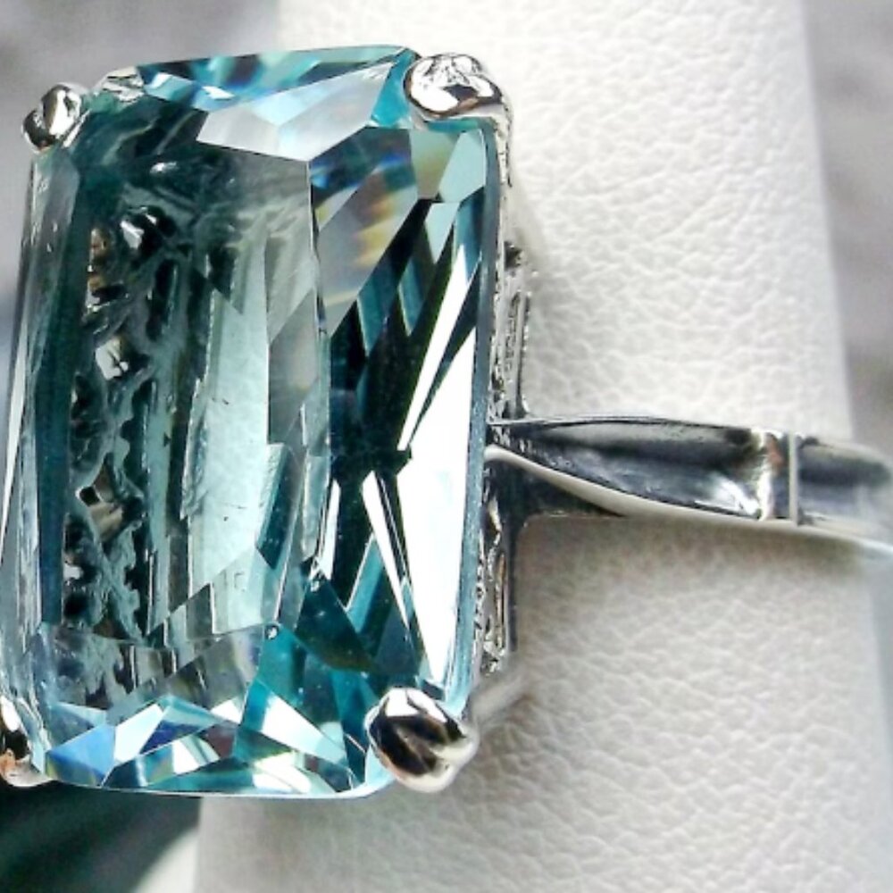 Aquamarine Blue Ring/ Solid Sterling Silver/ 9ct - Ring size:7 US